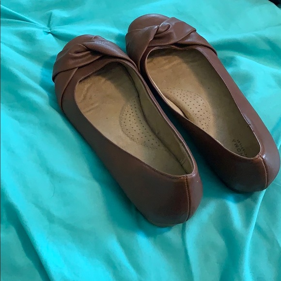 Flats - Picture 1 of 1